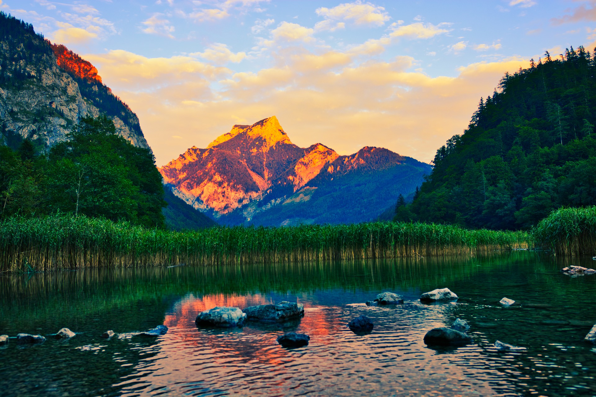 Alpenlandschaft beim Urlaub in der Steiermark